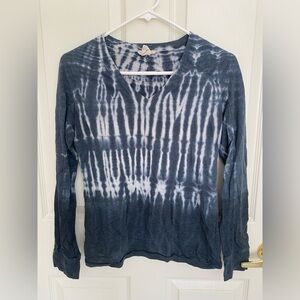 Long Sleeve Tie Dye V Neck